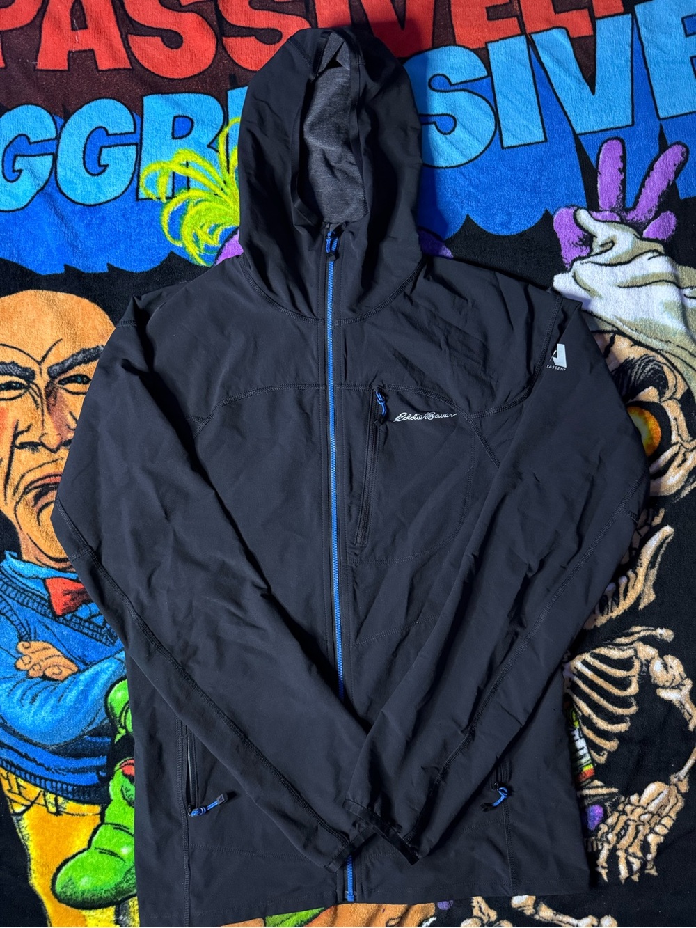 Eddie Bauer Black Hooded Lightweight Softshell Jacket with Blue Zippers